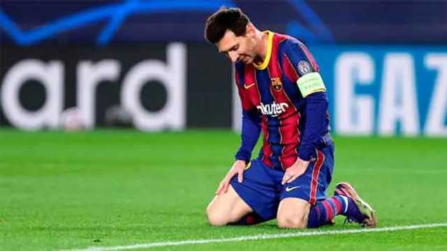 Messi, hundido ante una derrota sonrojante. (Foto: @ChampionsLeague)