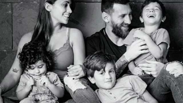 La foto más familiar de Messi con su esposa y sus hijos. (Foto: Instagram)